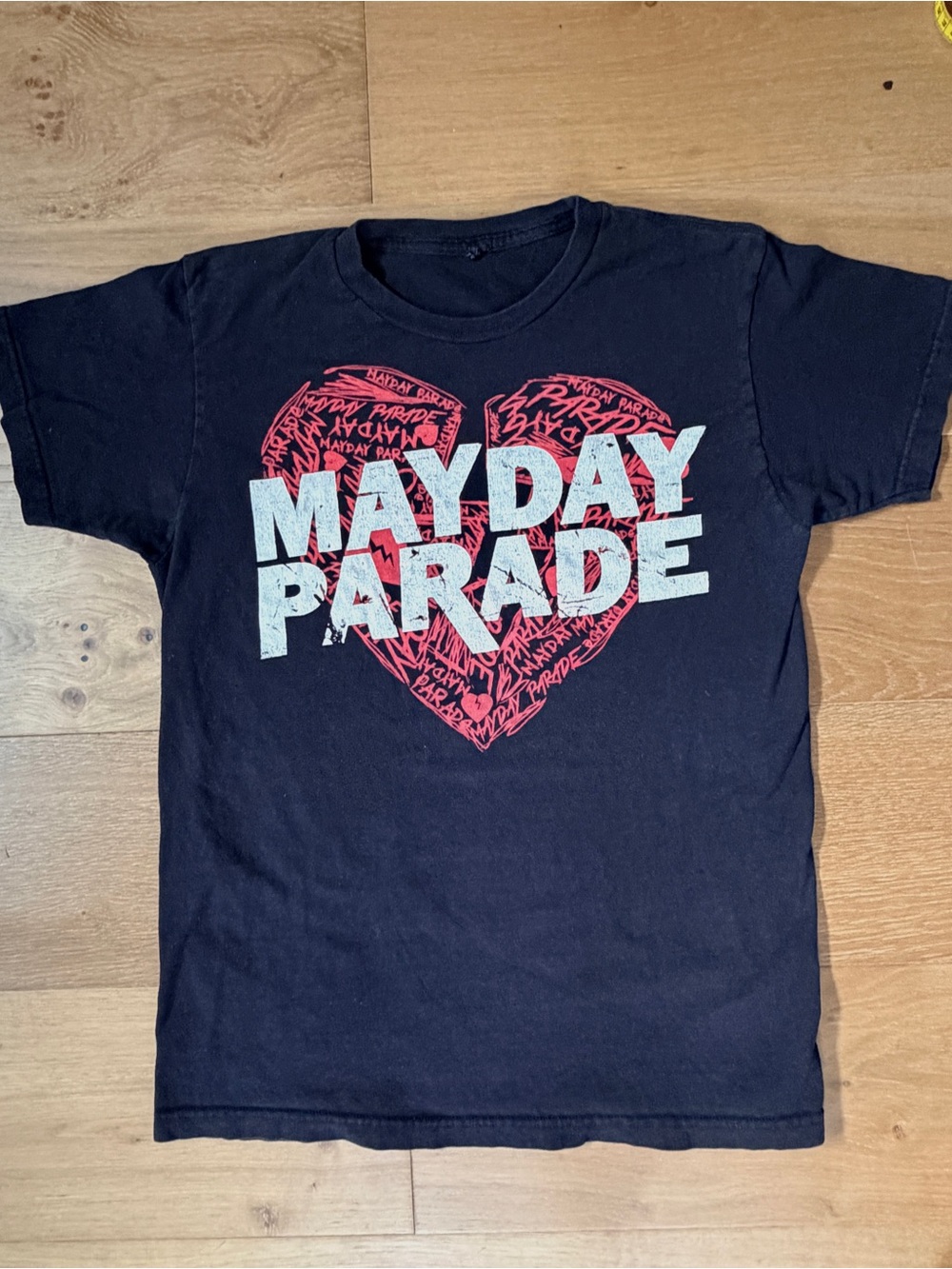 Mayday Parade Broken Heart Logo Band Tee Black Pop Punk Emo Wms Small Indie Y2K